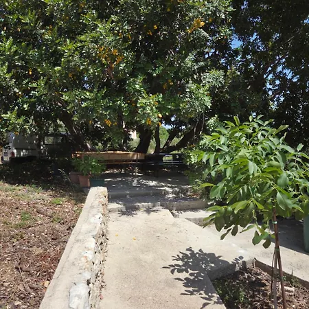 Mileta アパート Pitve